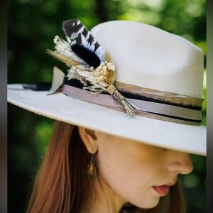 043. Florals and Feathers hat pins Nuetrals and earth tones